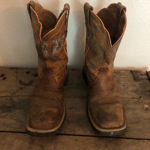 Women’s Square Toe Ariat Workboots